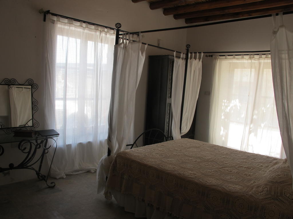 Spiti Calliope Kathikas Kamer foto
